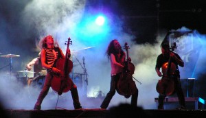 800px-Apocalyptica_-_Festival_Wacken_Open_Air_2005