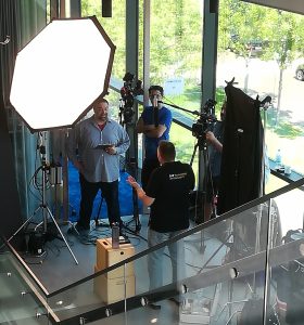 lighting cameraman